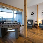 Hochwertiges Apartment / 120M² / Dachterrasse / Parking